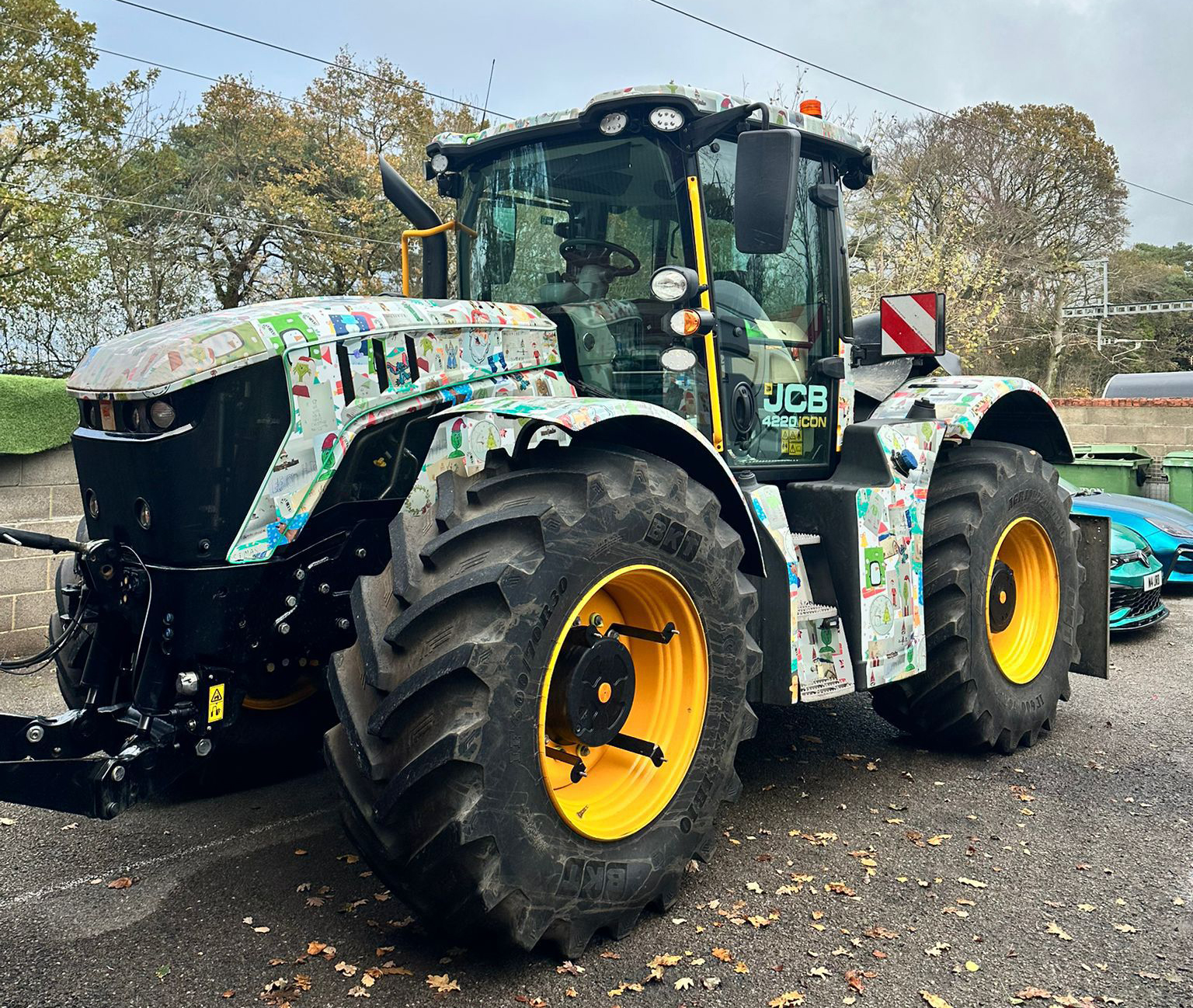SW Hire JCB 4220 iCON tractor with Christmas vinyl